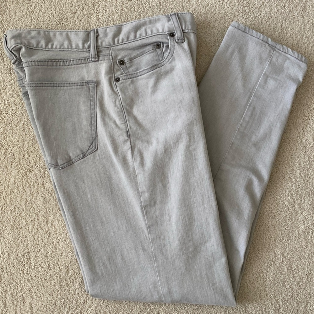 Banana Republic Light Grey Jean 32x32